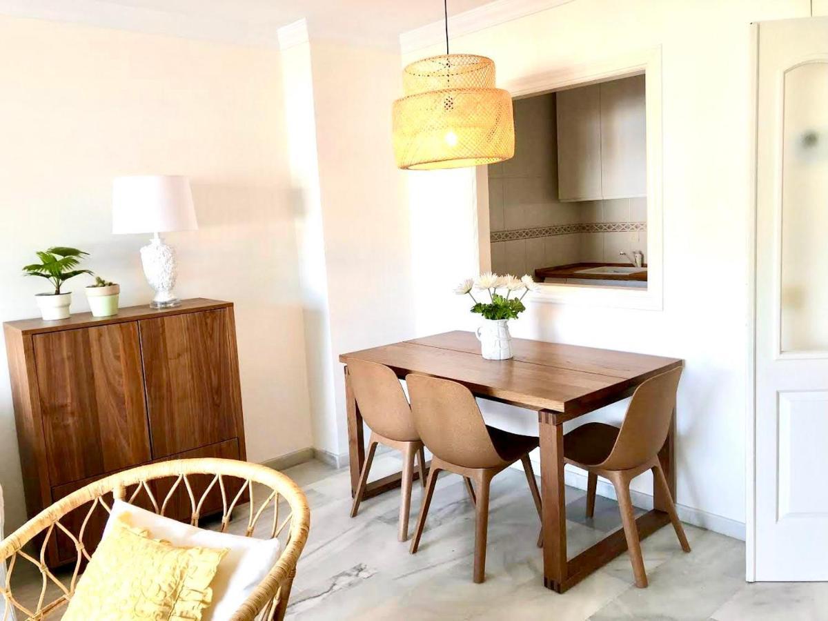 Inspiring Apartment In Carihuela Beach Torremolinos Exteriér fotografie