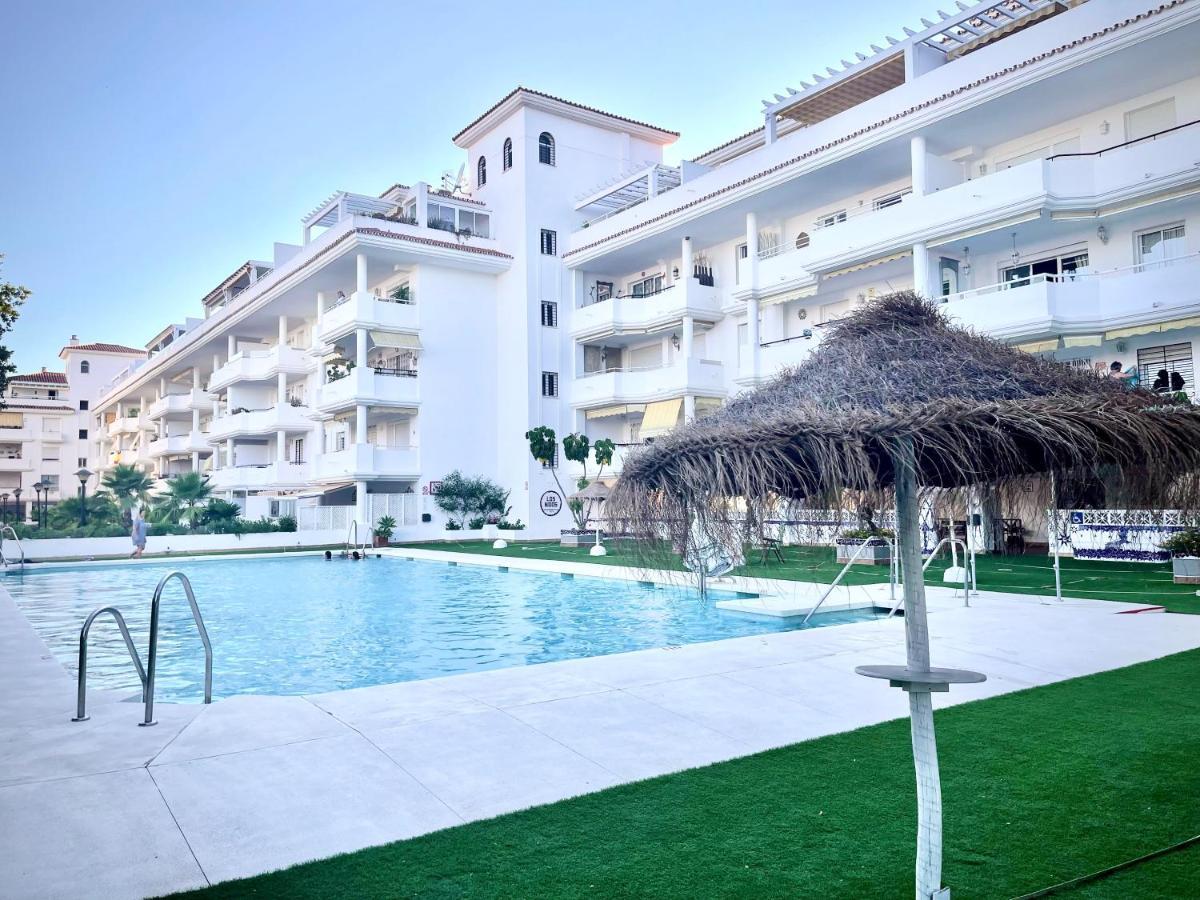 Inspiring Apartment In Carihuela Beach Torremolinos Exteriér fotografie